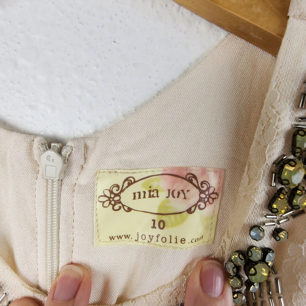 Mia Joy Girls Ivory Lace Dress Beaded Necklace Detail Size 10 Elegant Jeweled